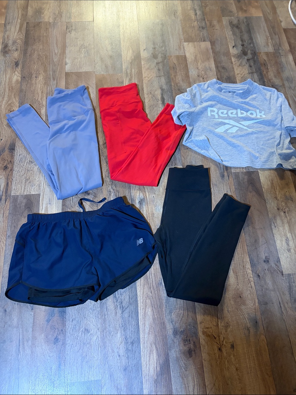 Women’s size S athletic bundle NB/Reebok-uniqlo